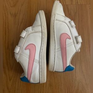 Nike court Kids White and Pink Sneakers 10C